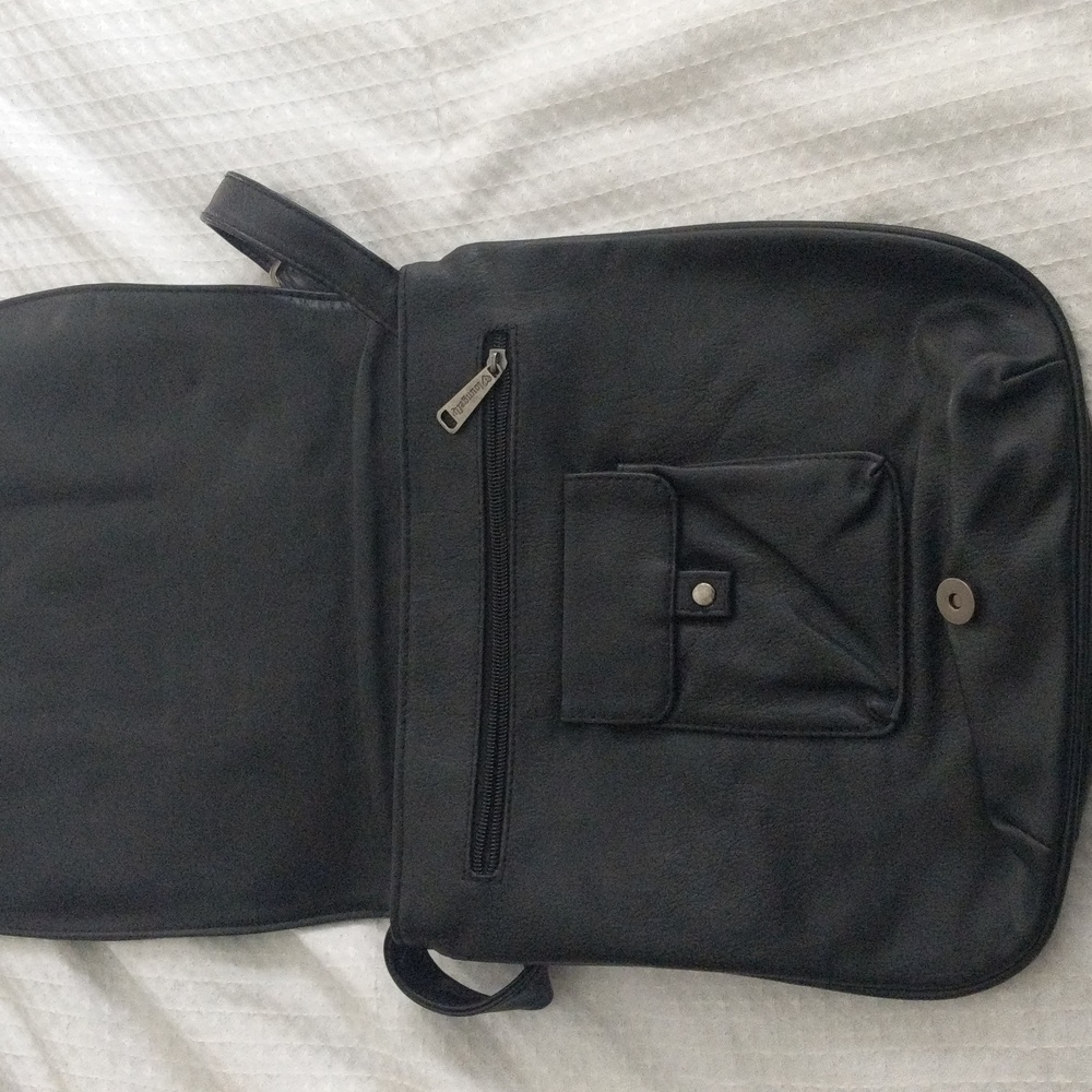 EUC Star Wars Darth Vader Loungefly Crossbody Bag - Picture 3 of 7
